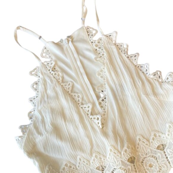 Lulus This is Love Lace Maxi Dress Lined Womens Size Small S White NWT - Picture 6 of 16